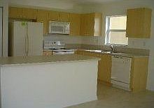2nd image of 1020 SE 19th Ave
