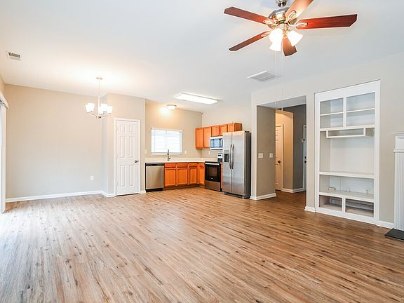 5th image of 10243 Hugue Way
