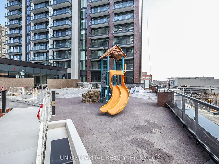 130 River St #902 — Photo 43