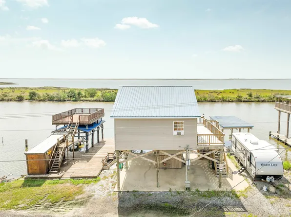 8209 Redfish St, Chauvin, LA 70344
