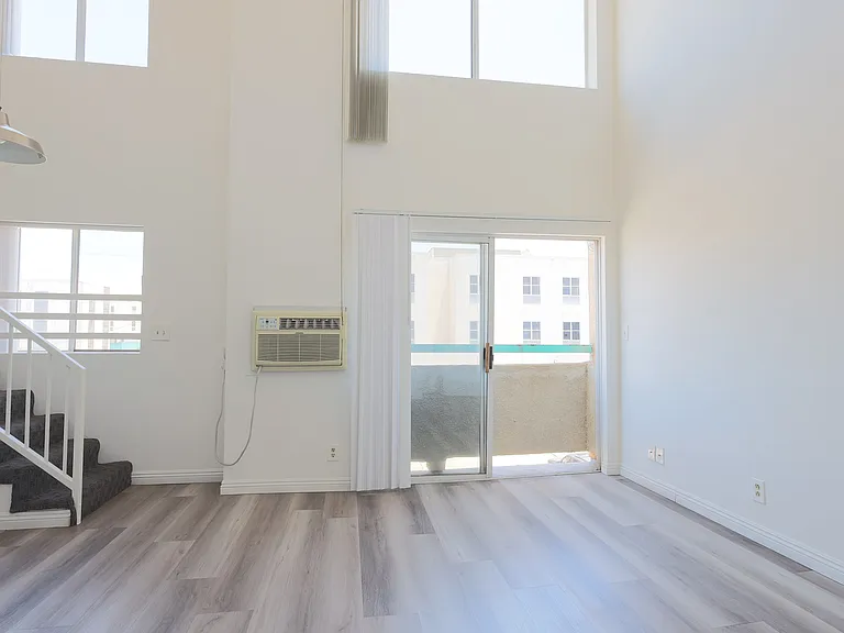 2796 Francis Ave — Photo 11