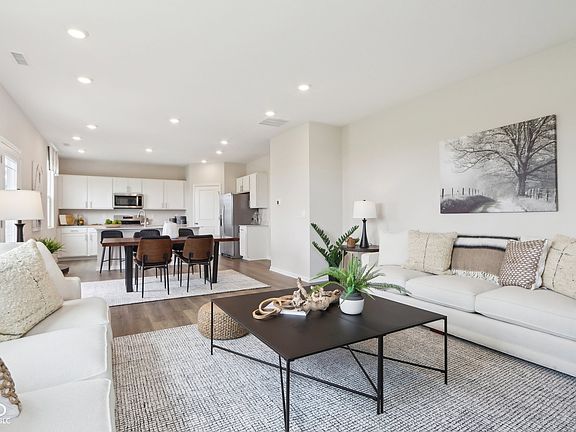 7th image of this home