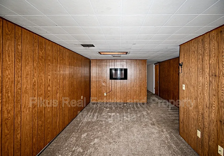 3300 Lake Center St NW — Photo 17