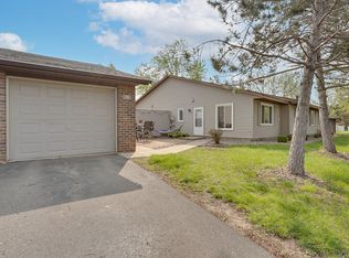 4708 Hidden Point, Eagan, MN 55122