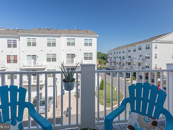 5th image of 17044 Beveridge Dr #32