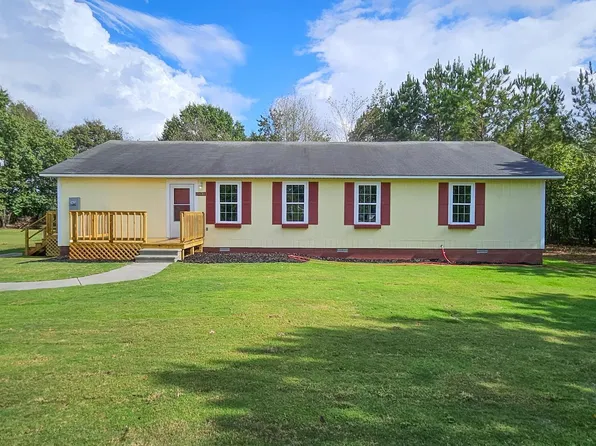 21636 David Dr, Elkmont, AL 35620