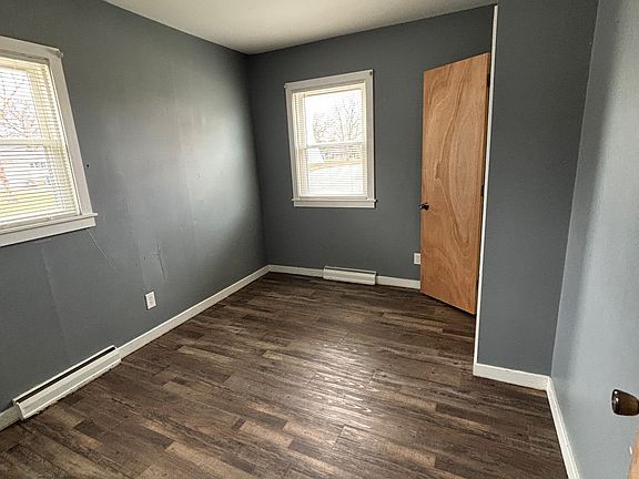 5th image of 1000 4th St NW APT 4