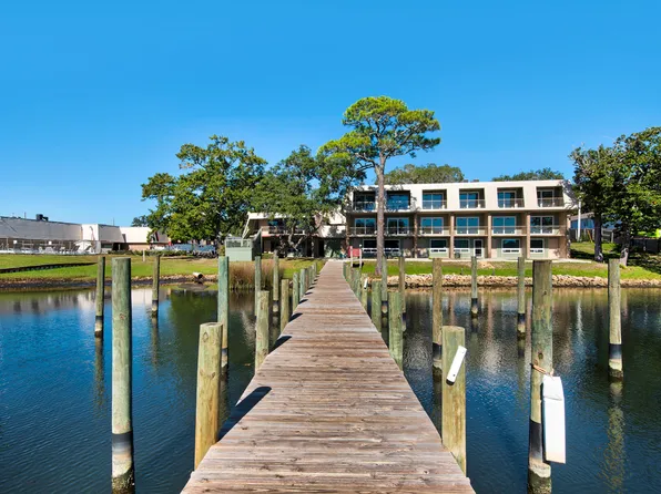 210 Pelham Rd Unit 215B, Fort Walton Beach, FL 32547