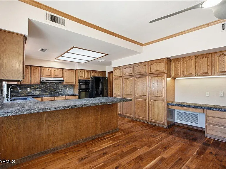 2157 E Alameda Dr — Photo 14