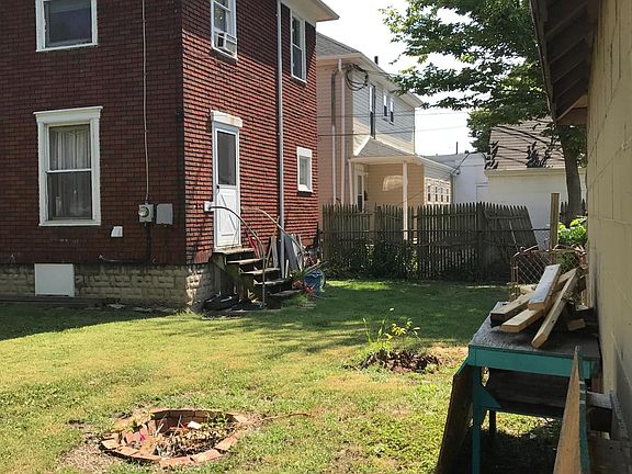 4th image of 119 Brandt St