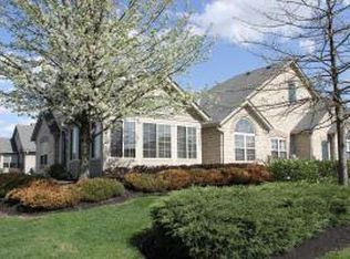 6968 Falls View Cir, Delaware, OH 43015