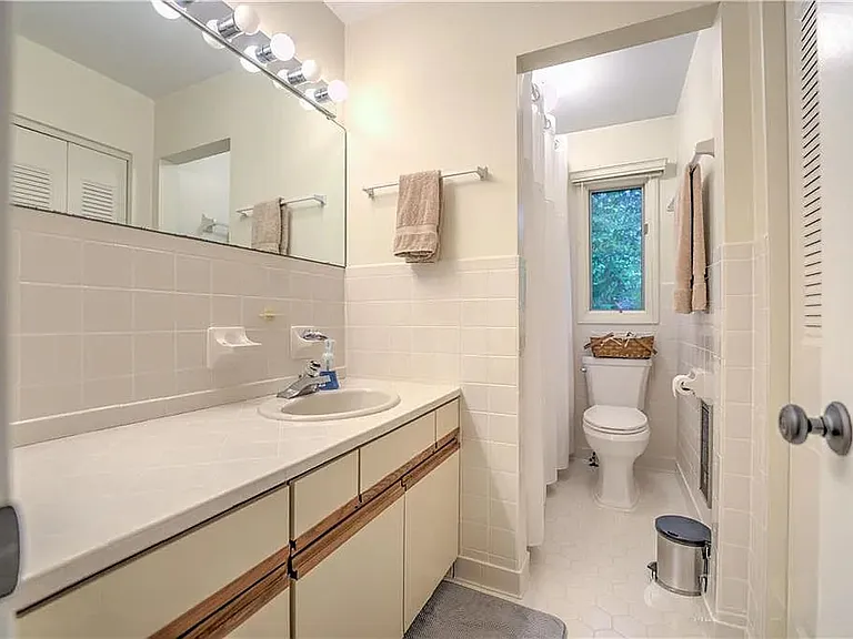 12 Evergreen Hill Dr — Photo 36