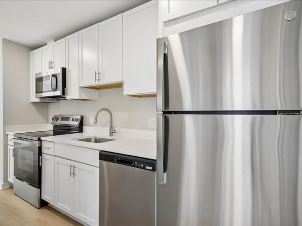 1410 Young St SE APT 8