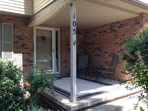 2nd image of 105 Brentwood Ln