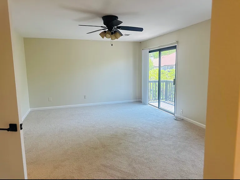 730 Williamsburg Way — Photo 7