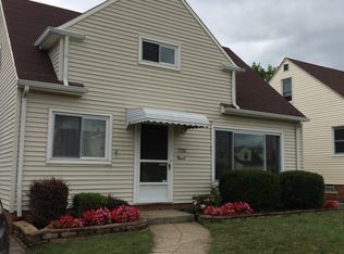 7902 Newport Ave, Parma, OH