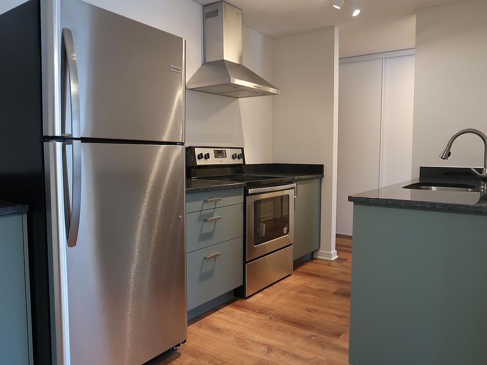 1st image of 2616 Harriet Ave APT 203