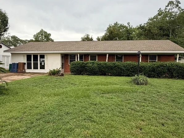 118 Hemlock Dr, Diberville, MS 39540
