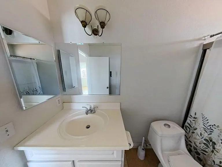 13677 Golden Eagle Ct — Photo 8