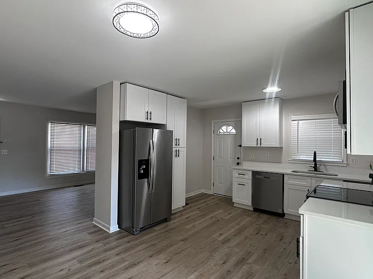 2909 Woodhill Ln — Photo 13