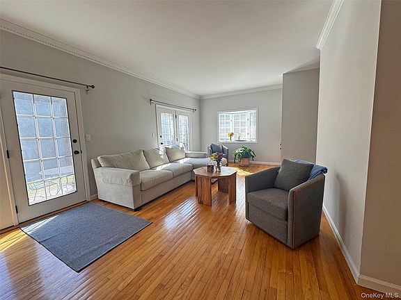 4th image of 28 Home Pl APT A2