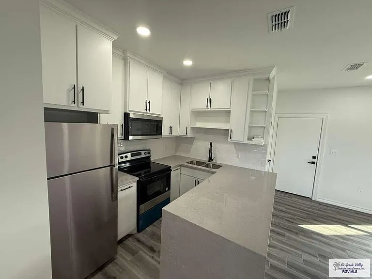 5160 Alexa Rd — Photo 4