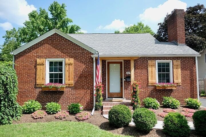 1st image of 2698 Ruhl Ave