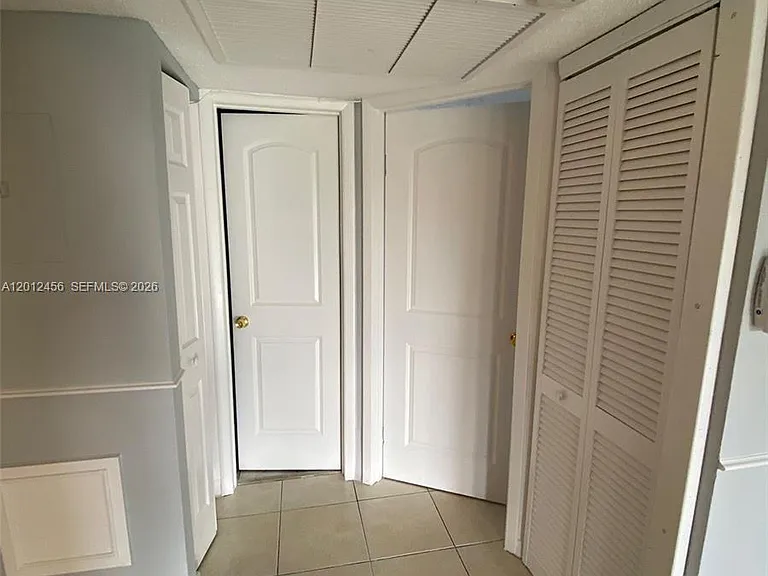 1042 Adams Ave #1042B — Photo 9