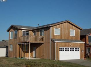 1444 Strawberry Dr, Bandon, OR 97411