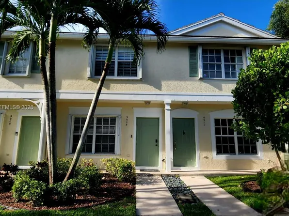 9905 NW 57th Mnr, Pompano Beach, FL 33076