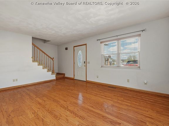 3rd image of 130 Cadle Dr