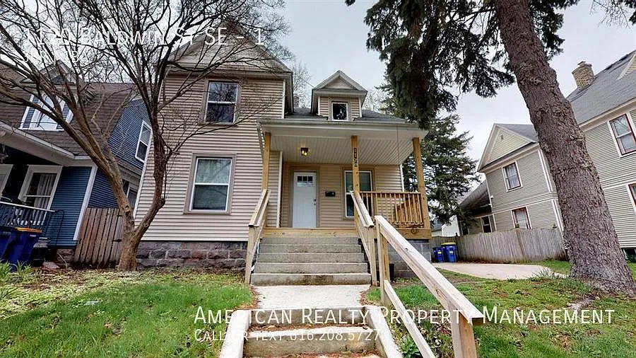 1120 Baldwin St SE #1