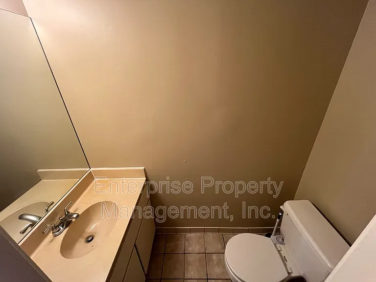 3244 Southern Ave — Photo 11