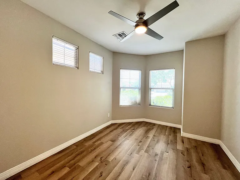 2936 E Tonto Dr — Photo 17