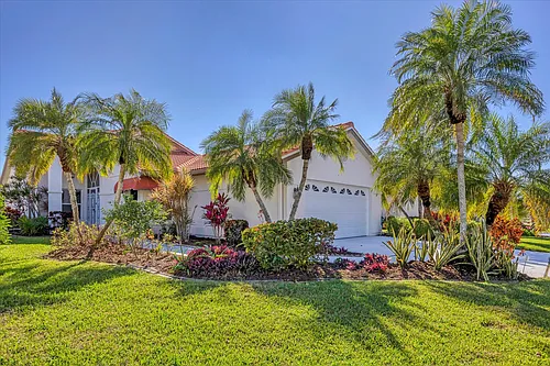4998 Tamarack Trl Photo 1