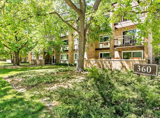 360 Claymoor APT 1G, Hinsdale, IL 60521