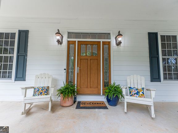 3rd image of 4655 Hamptons Dr