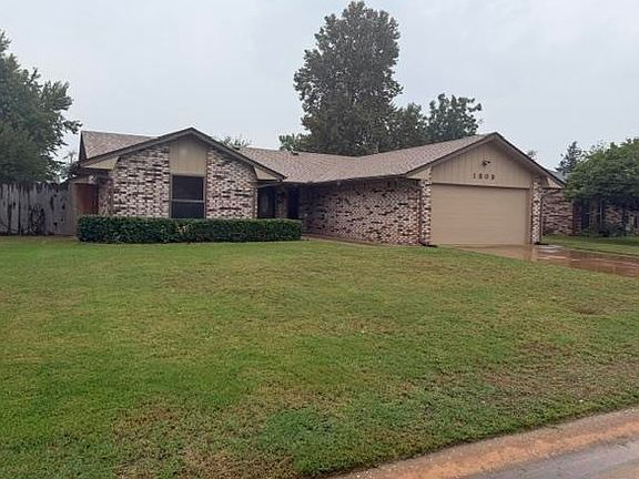 2nd image of 1809 Gingham Ln