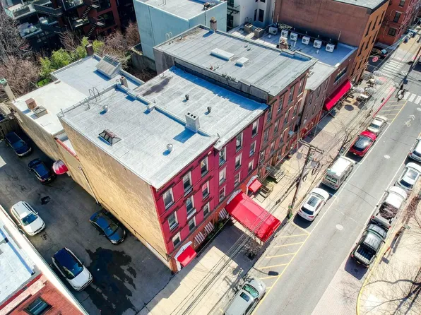 309-313 Willow Avenue image 2 of 37