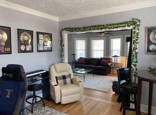 2255 Warren Rd #UP, Lakewood, OH 44107