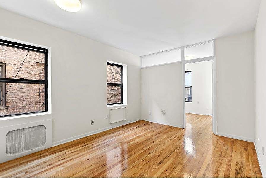 1st image of 506 Amsterdam Ave #5B