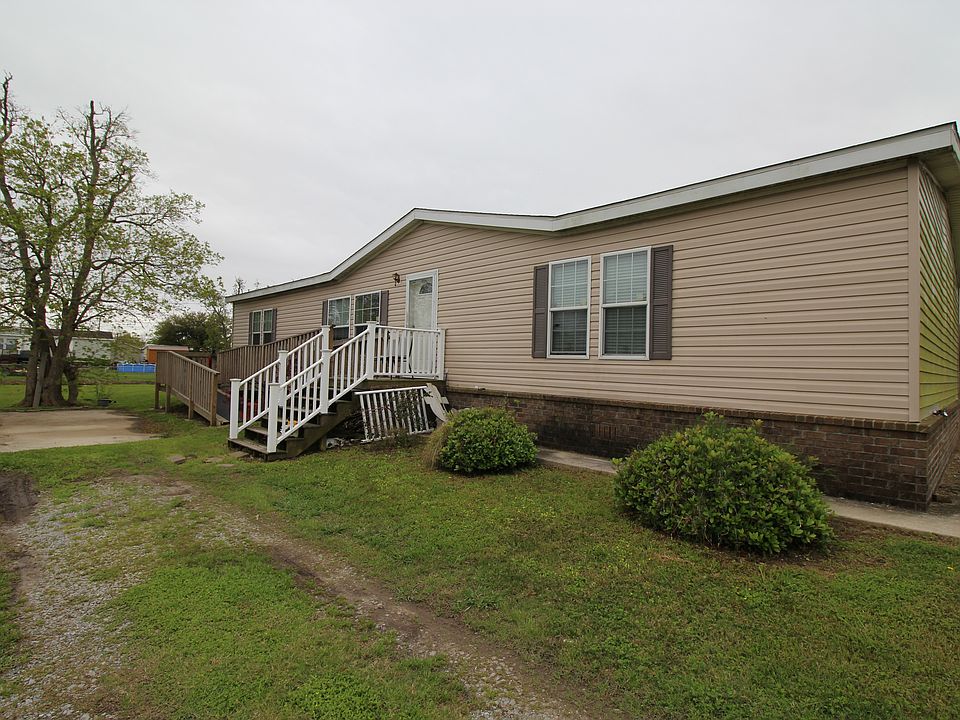 1st image of 147 E Bellevue