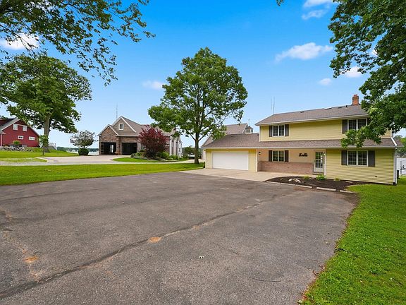 3rd image of 150 620th Ln