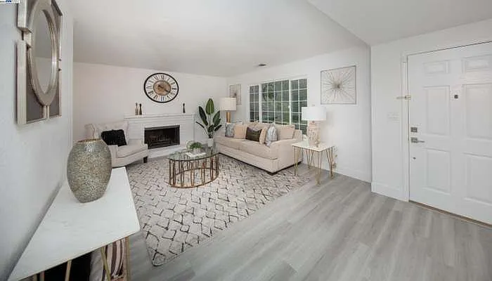 211 Helado Rd — Photo 4