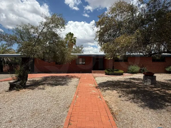 6761 E Opatas St, Tucson, AZ 85715