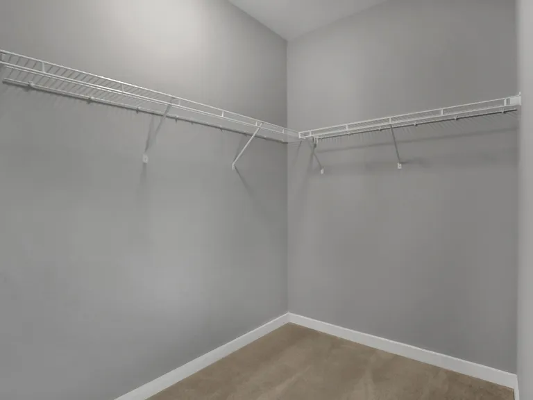 CenterPointe Apartments — Photo 35