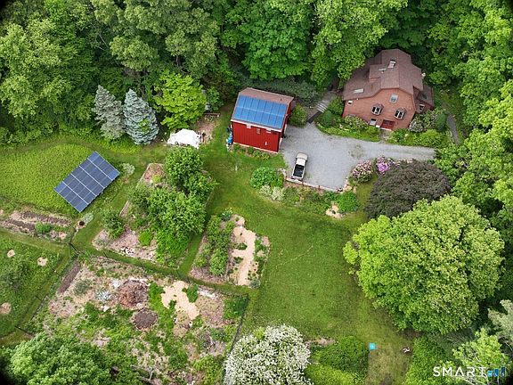 2nd image of 7 Maynard Hill Road