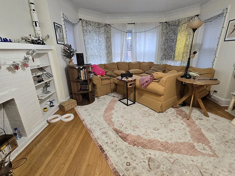 4019 N Mozart St #1S — Photo 3