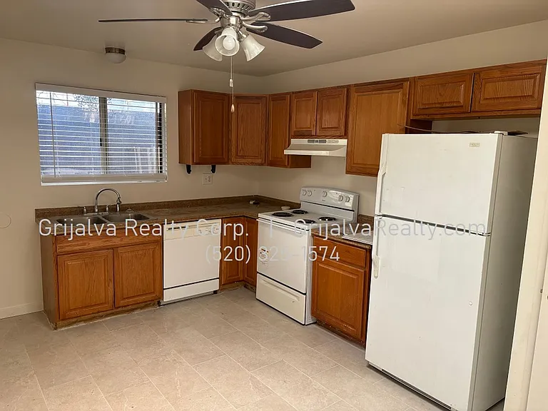 2451 Mitchell — Photo 3
