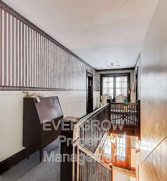 945 Woodruff Place Middle Dr #4 — Photo 8